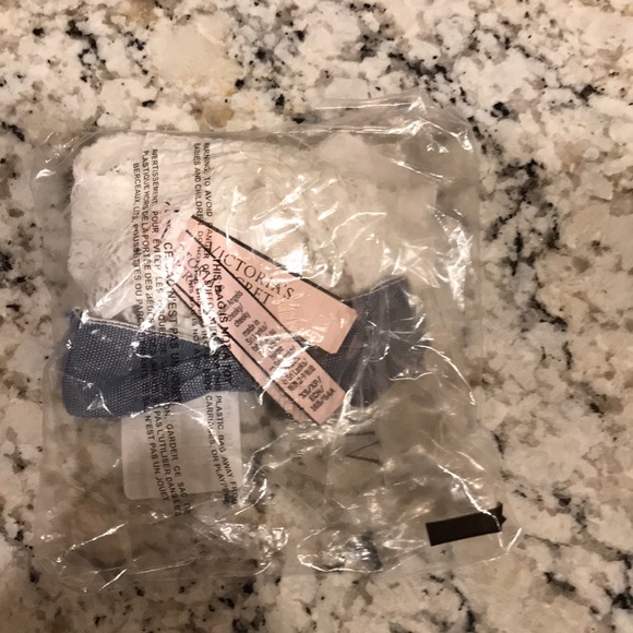 Victoria’s Secret-NWT Dream Angels Cheeky Panty XS - Picture 6 of 7